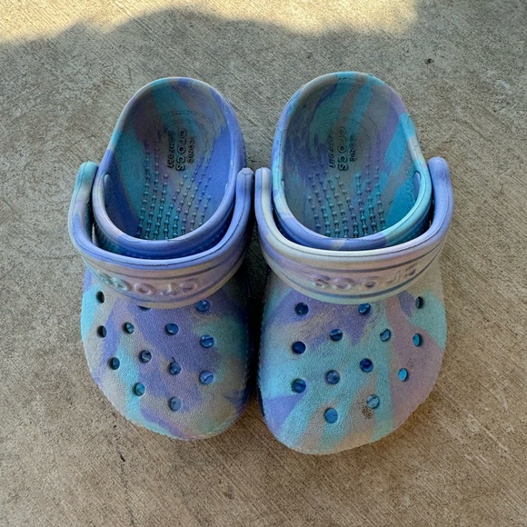 Toddler Crocs - Picture 1 of 3